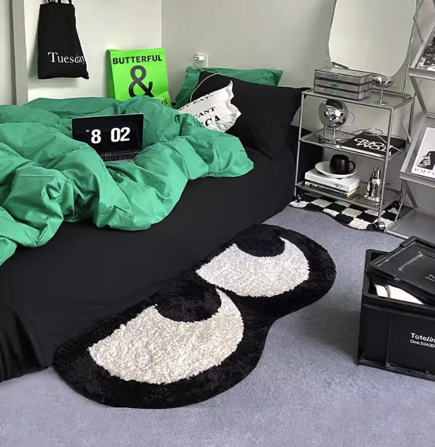 "Side Eye" Rug