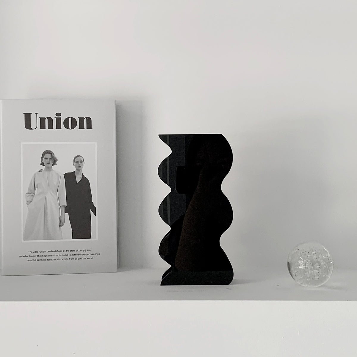 Acrylic Abstract Vase - Black - Rumi Living