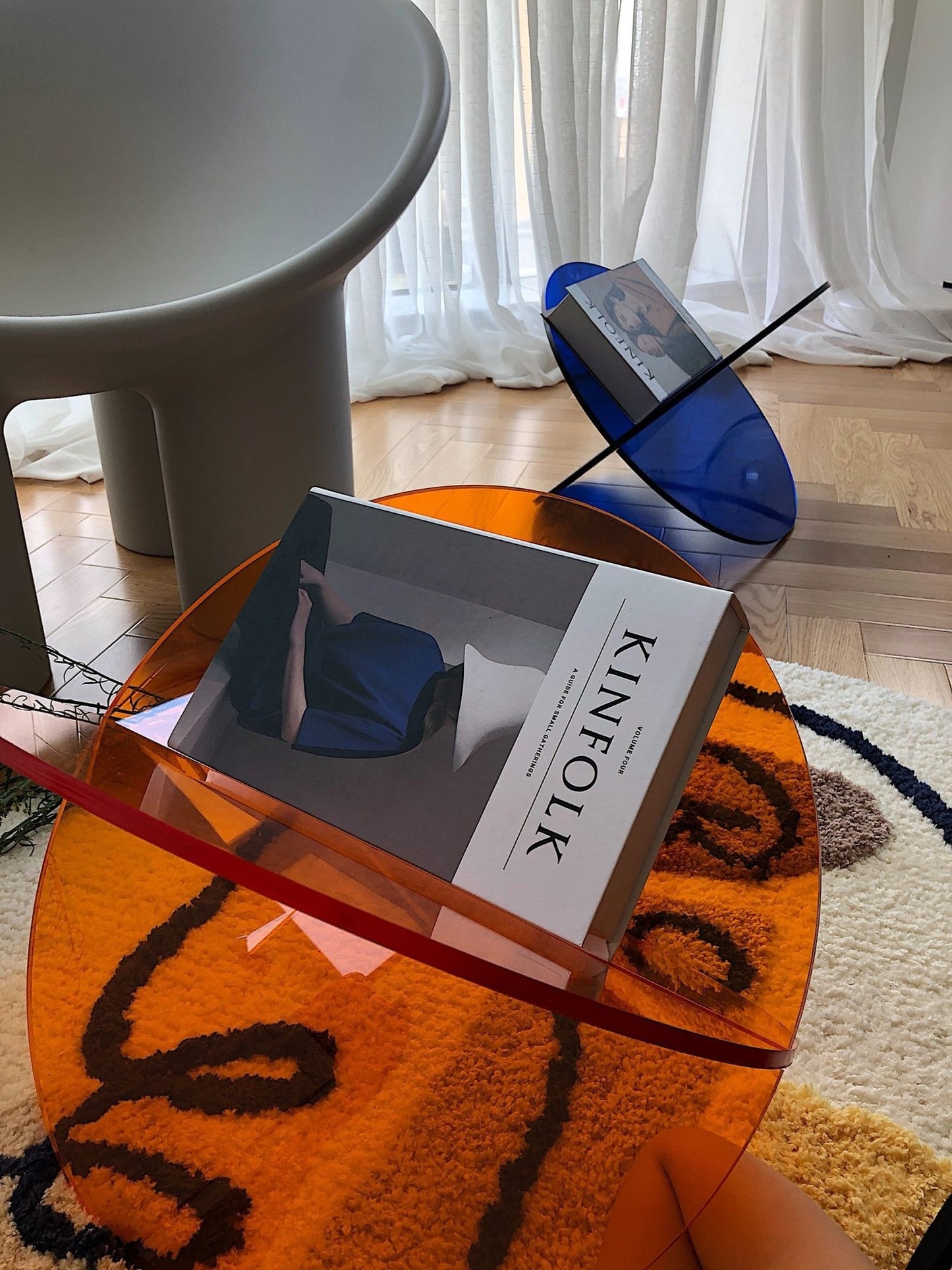 Modern Acrylic Magazine Stand + Book Shelf - Rumi Living