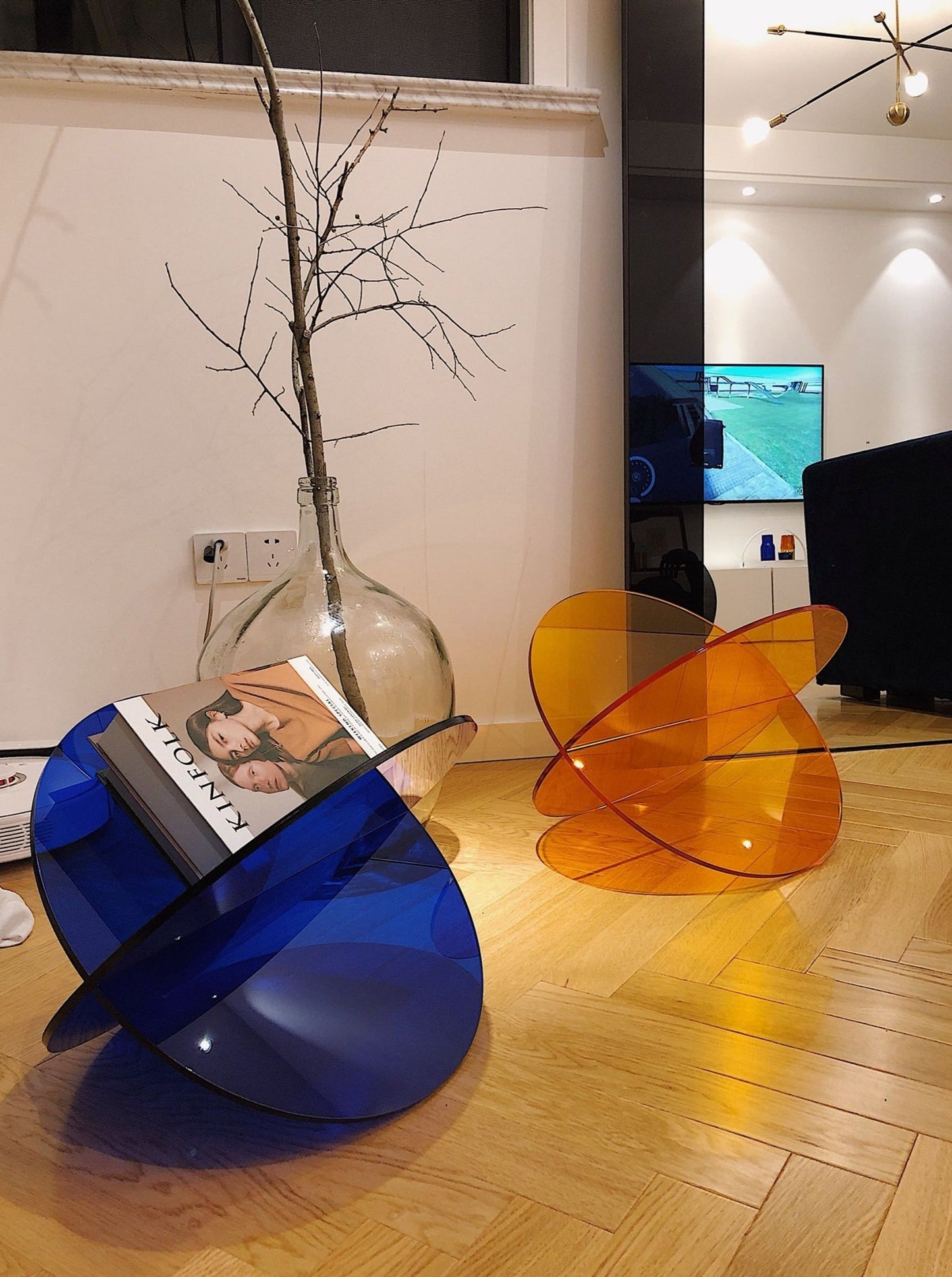 Modern Acrylic Magazine Stand + Book Shelf - Rumi Living