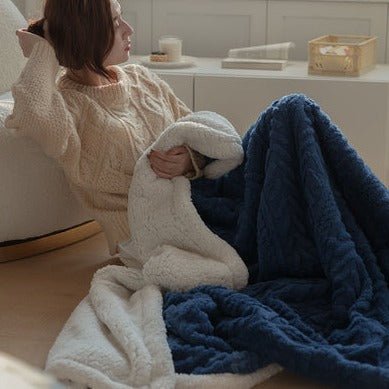 Soft Jacquard Fleece Blanket - Rumi Living