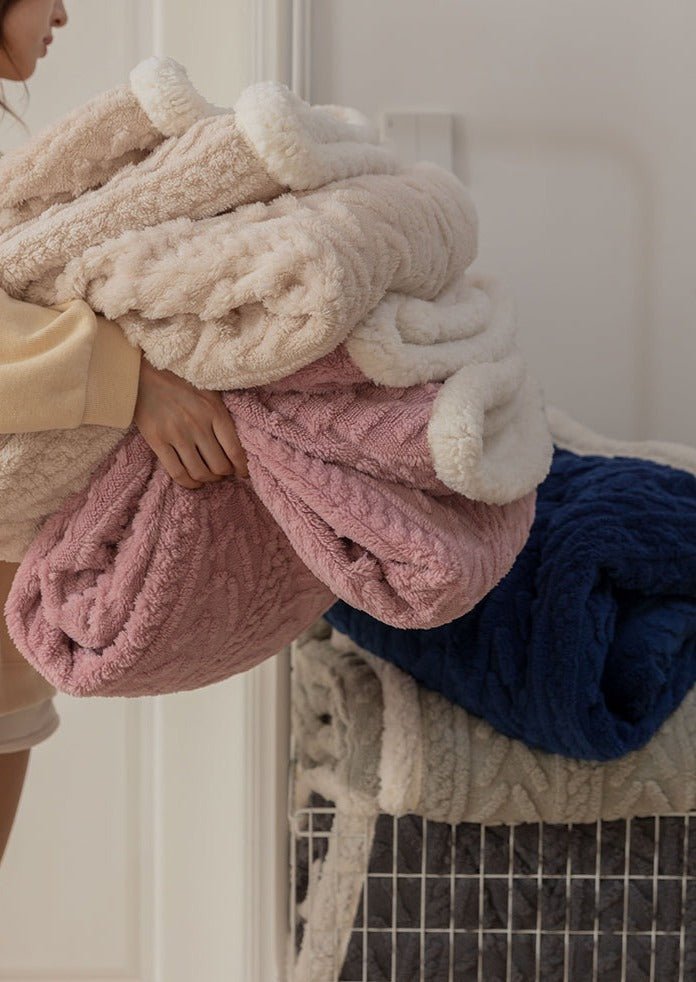 Soft Jacquard Fleece Blanket - Rumi Living