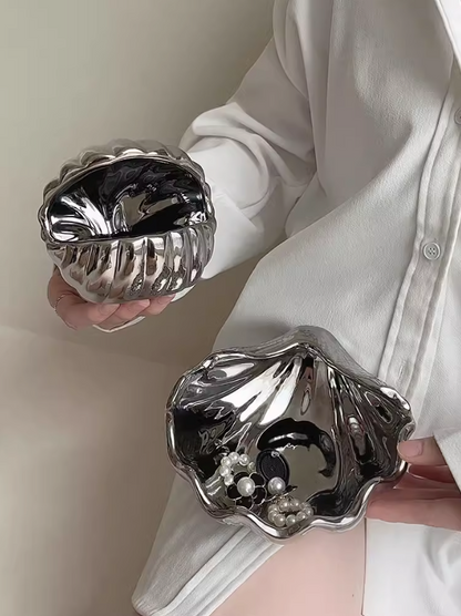 Metallic Shell Dish