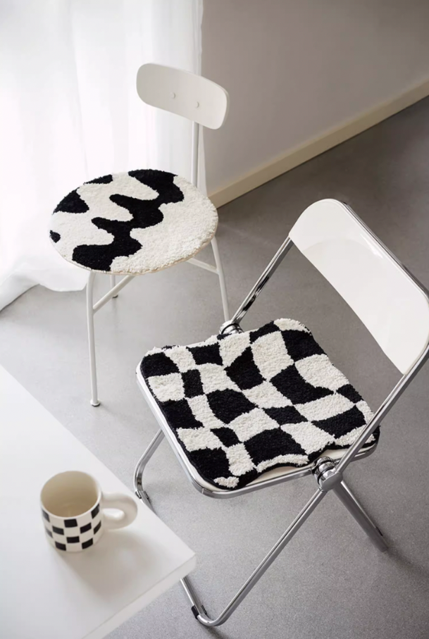 Checkered Squiggle Seat Cushion Pads