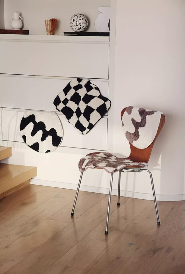 Checkered Squiggle Seat Cushion Pads