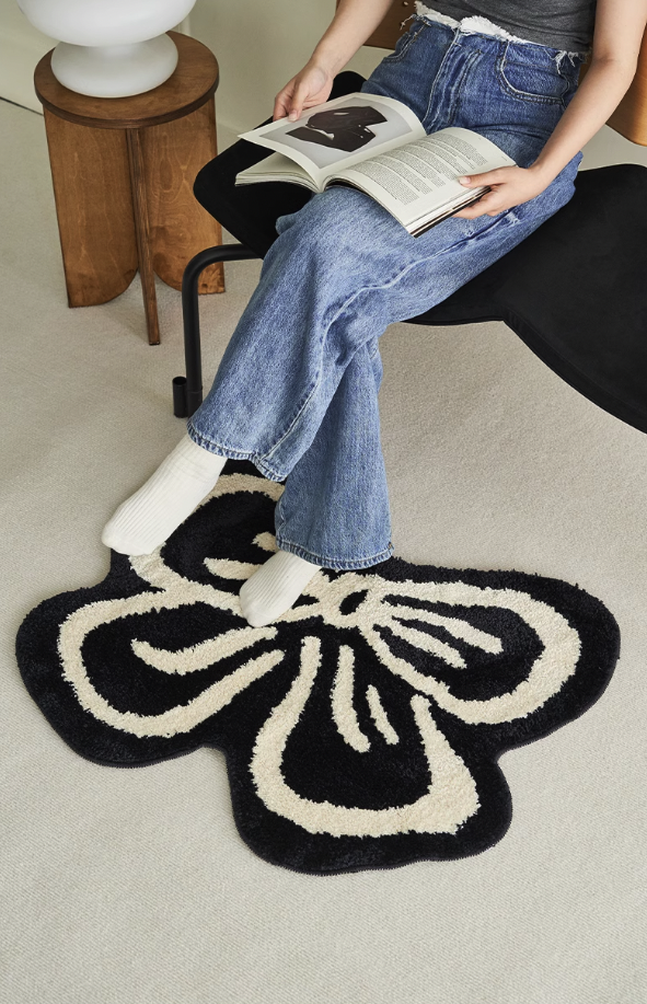 Bow Rug