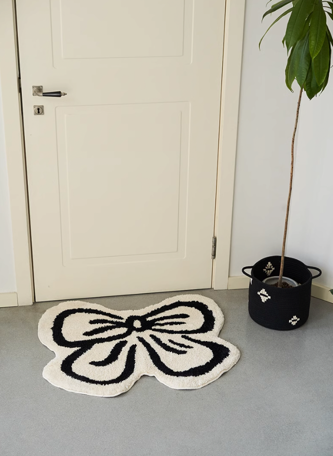 Bow Rug