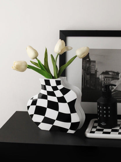 Checkerboard Ceramic Flower Vase - Rumi Living