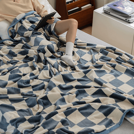 Checkerboard Throw Blanket - Rumi Living
