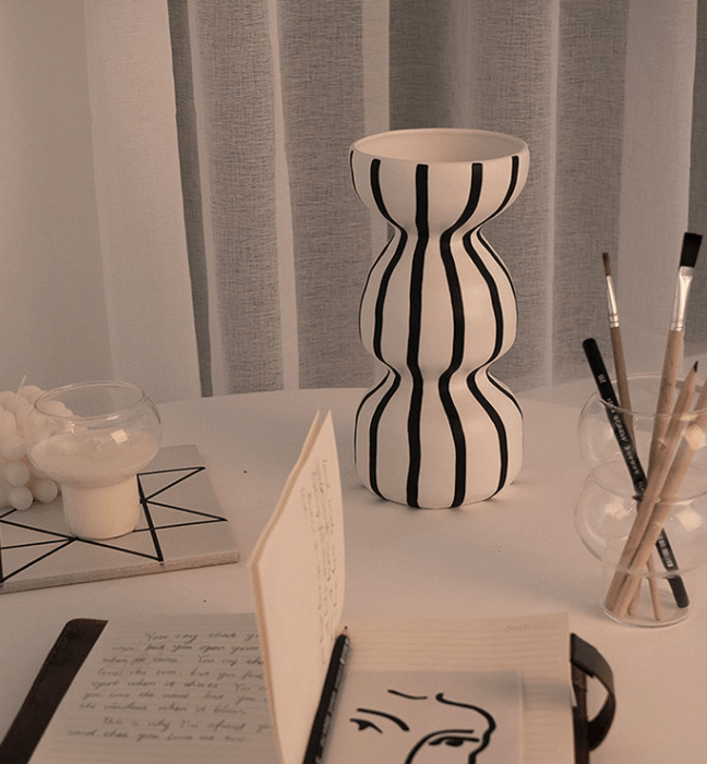 Hanne Handpainted Monochrome Ceramic Vase - Rumi Living