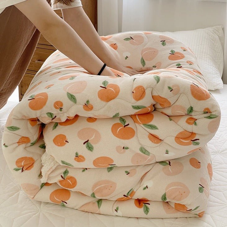 Cute Pastel Colour Daisy & Peach Print Coral Fleece Blanket - Peachymart